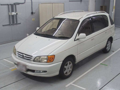 2000 Toyota Ipsum