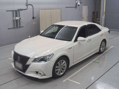 2015 Toyota Crown Hybrid