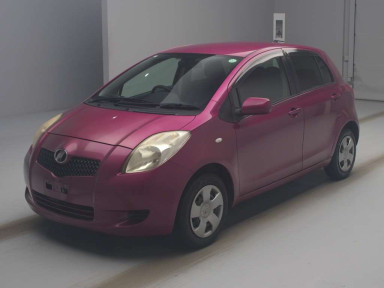 2005 Toyota Vitz