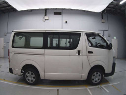 2005 Toyota Hiace Van