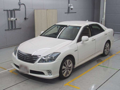 2011 Toyota Crown Hybrid