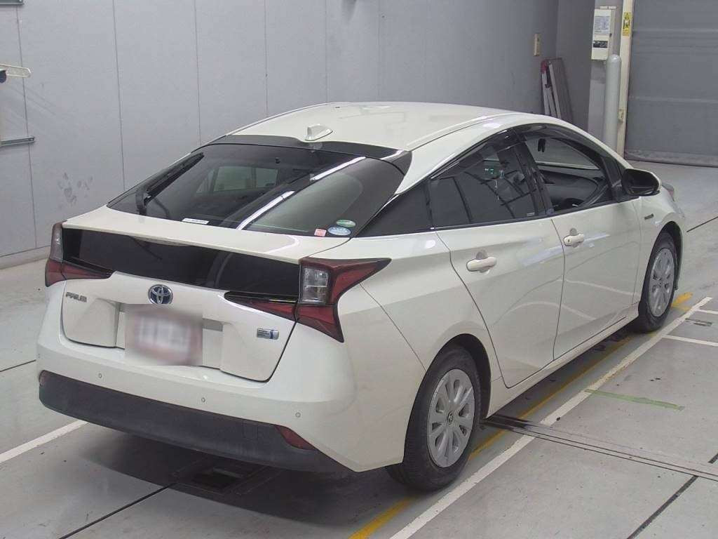 2019 Toyota Prius ZVW51[1]