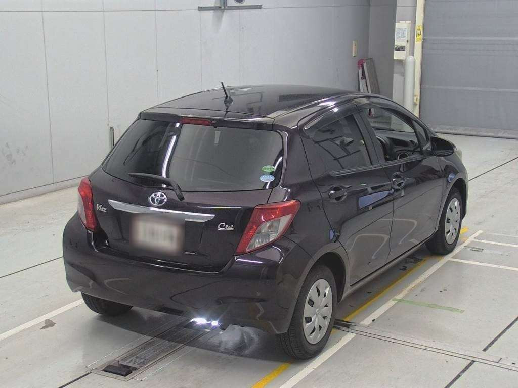 2013 Toyota Vitz KSP130[1]