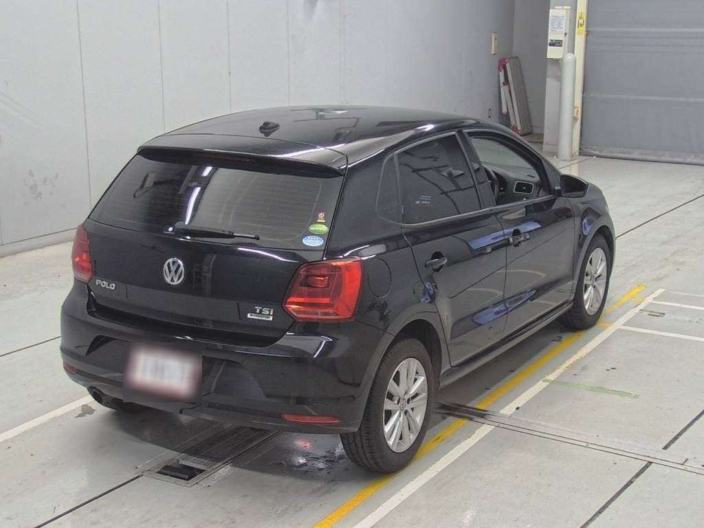 2017 Volkswagen Polo 6RCJZ[1]