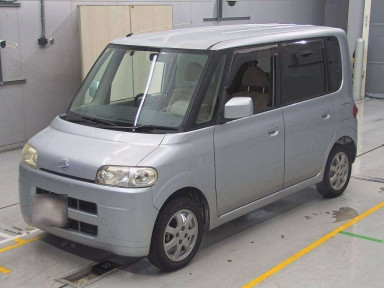 2004 Daihatsu Tanto