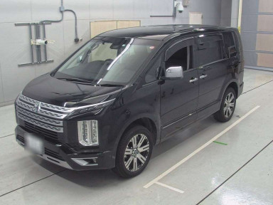 2023 Mitsubishi Delica D5