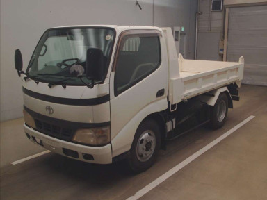 2005 Toyota Dyna Truck