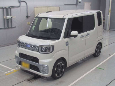 2015 Daihatsu Wake