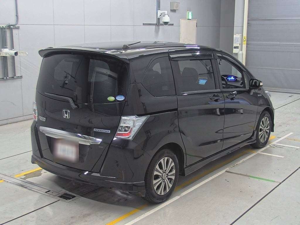 2012 Honda Freed hybrid GP3[1]