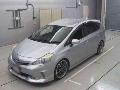 2012 Toyota Prius alpha