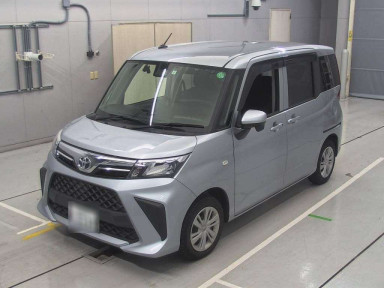 2021 Toyota Roomy