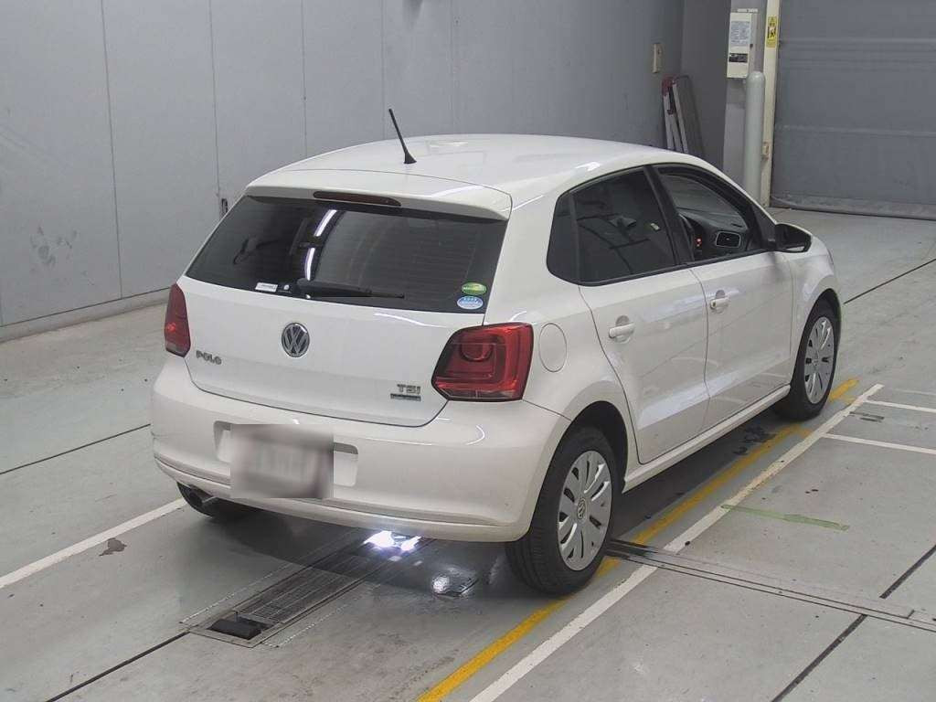 2012 Volkswagen Polo 6RCBZ[1]