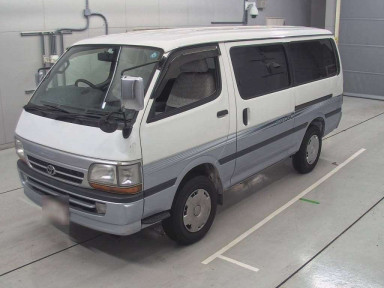 2004 Toyota Regiusace Van