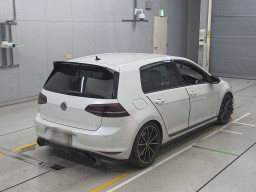 2016 Volkswagen GOLF GTI