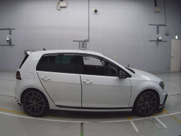 2016 Volkswagen GOLF GTI