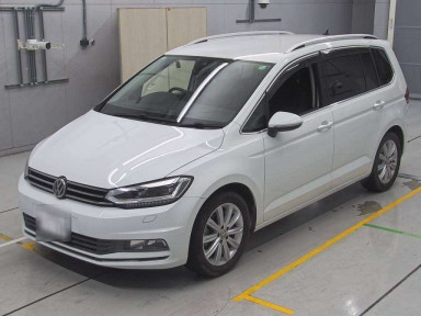 2016 Volkswagen Golf Touran