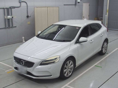 2016 Volvo V40