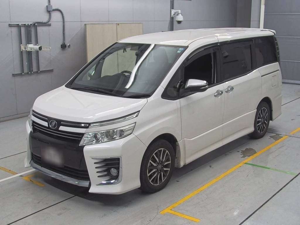 2015 Toyota Voxy ZRR80W[0]