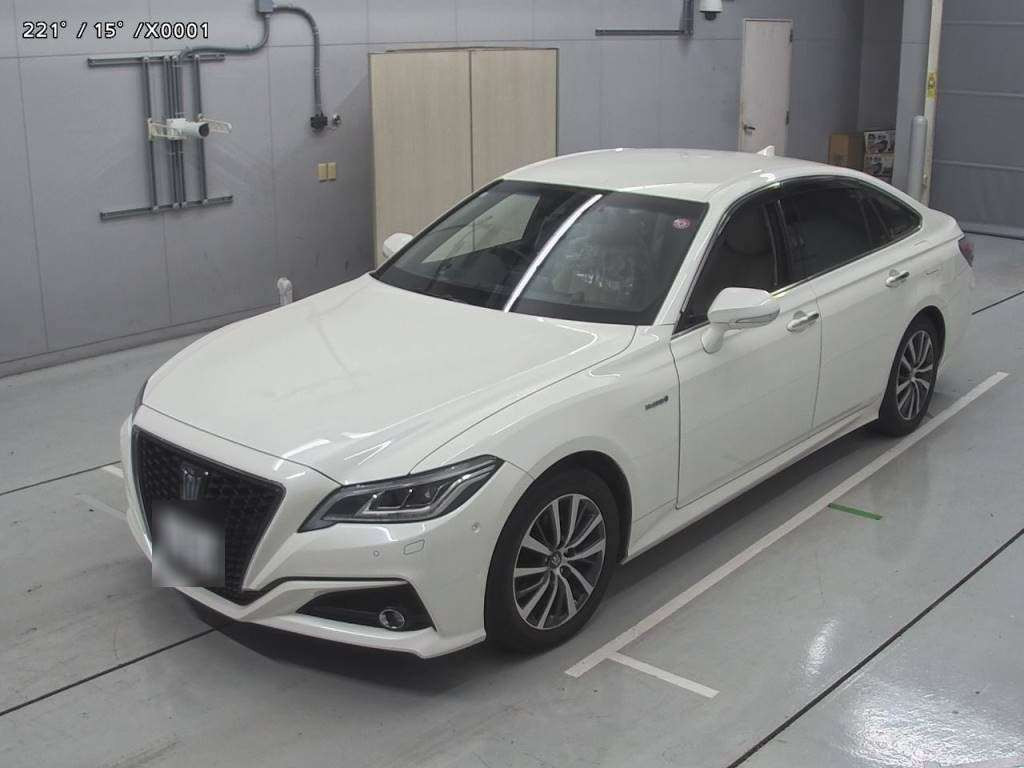 2018 Toyota Crown Hybrid AZSH20[0]