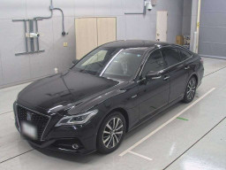 2020 Toyota Crown Hybrid