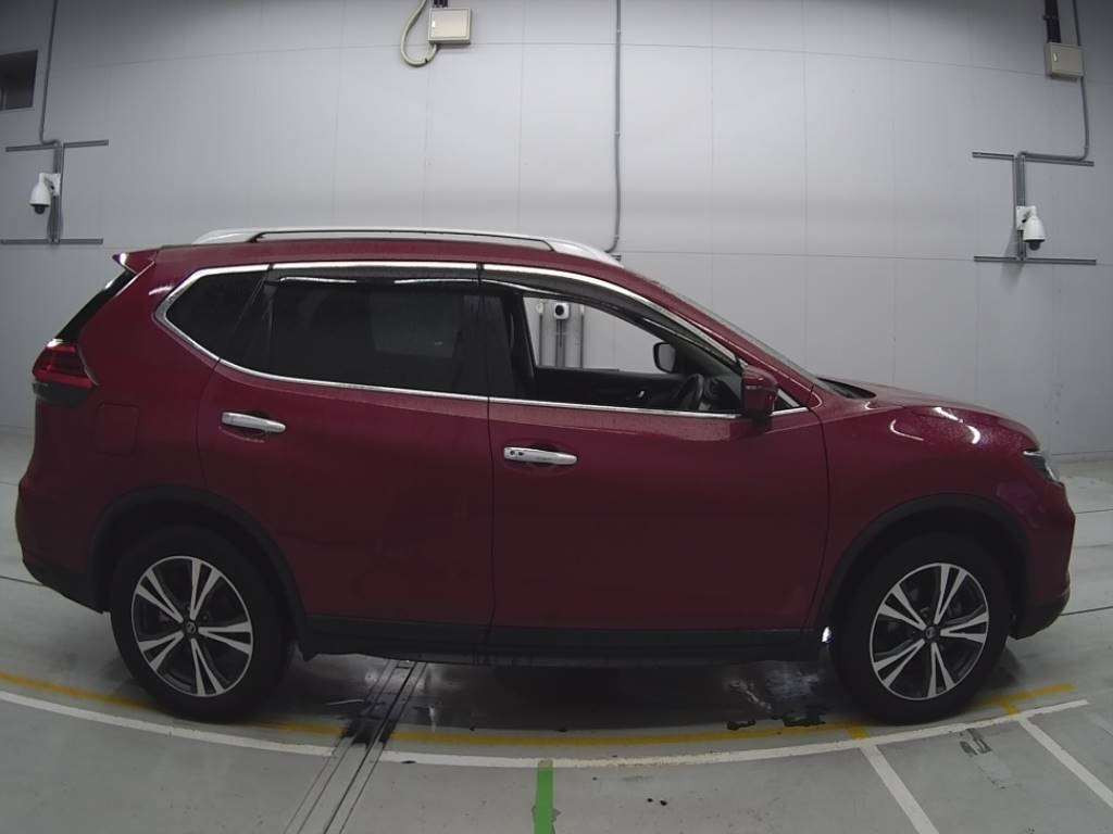 2019 Nissan X-Trail T32[2]