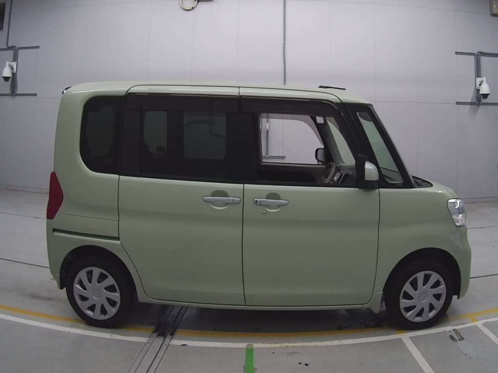 2016 Daihatsu Tanto LA600S[2]