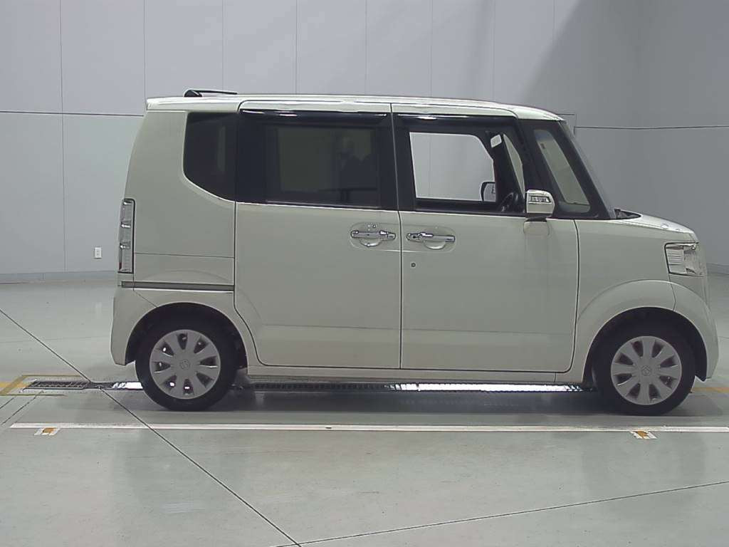 2015 Honda N-BOX JF1[2]