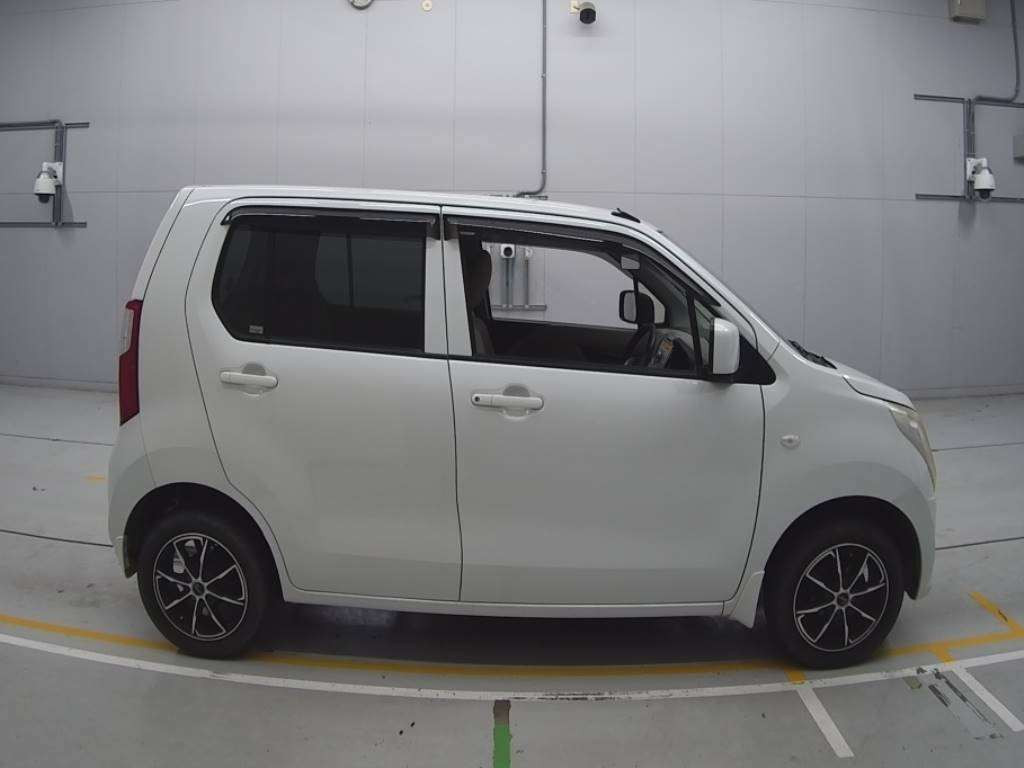 2014 Suzuki Wagon R MH34S[2]