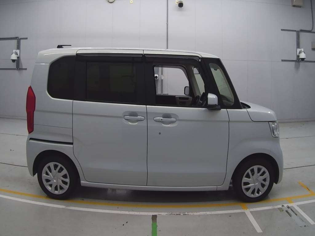 2022 Honda N-BOX JF3[2]