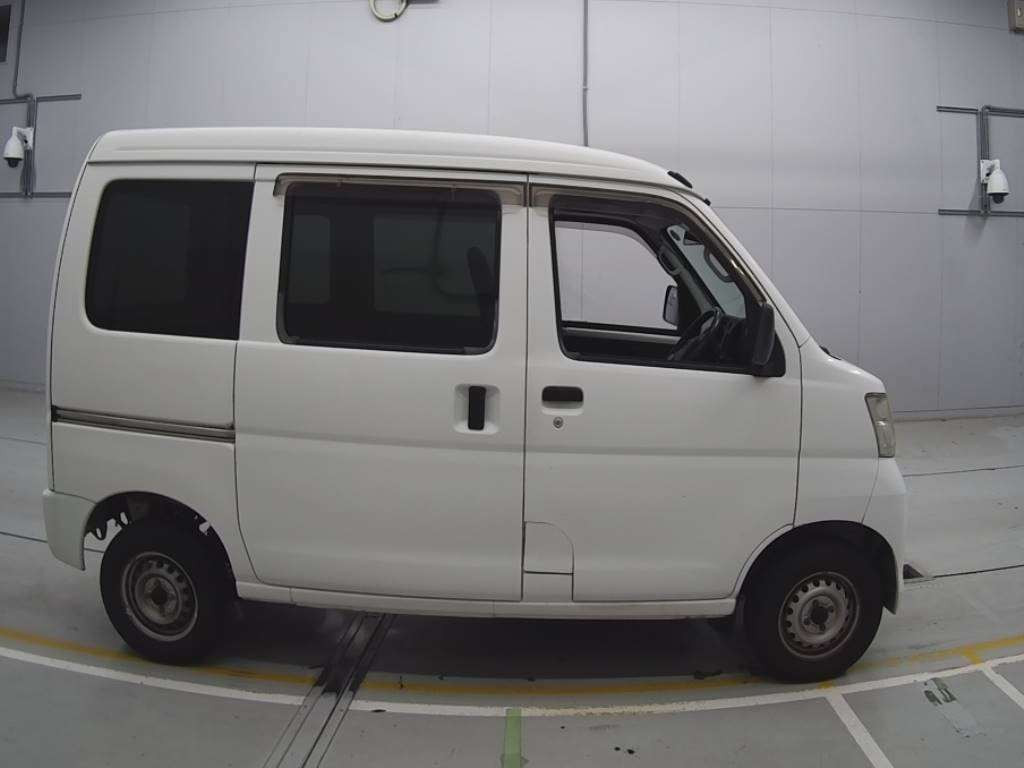 2012 Daihatsu Hijet Cargo S321V[2]