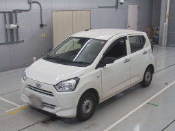 2019 Daihatsu Mira es