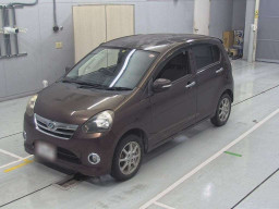 2012 Daihatsu Mira es