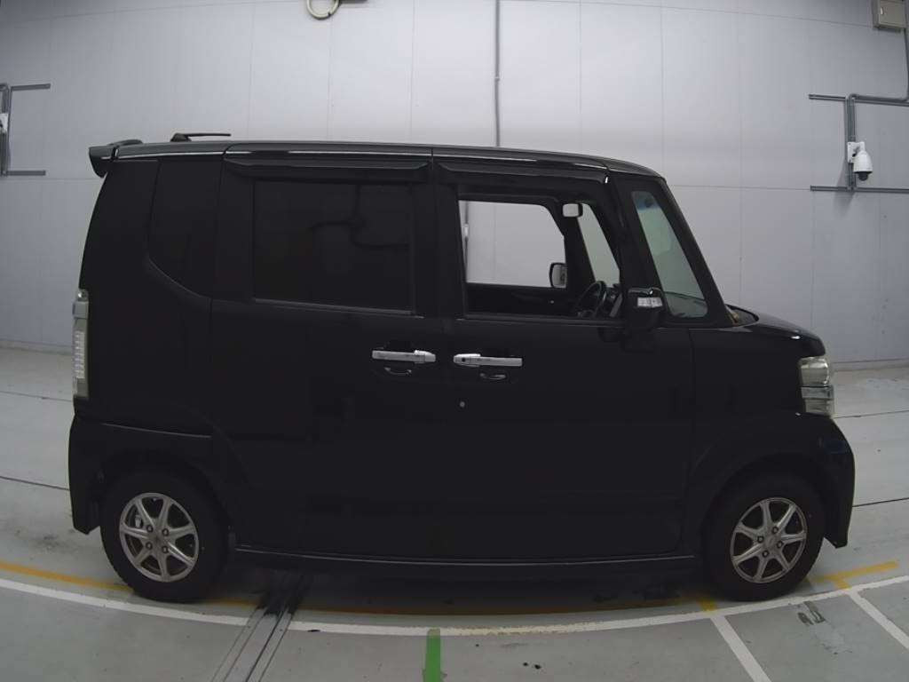 2013 Honda N-BOX CUSTOM JF2[2]