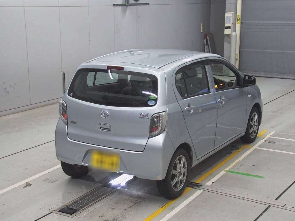 2014 Daihatsu Mira es LA300S[1]