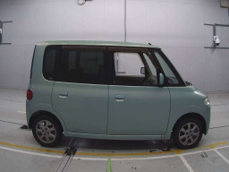 2005 Daihatsu Tanto