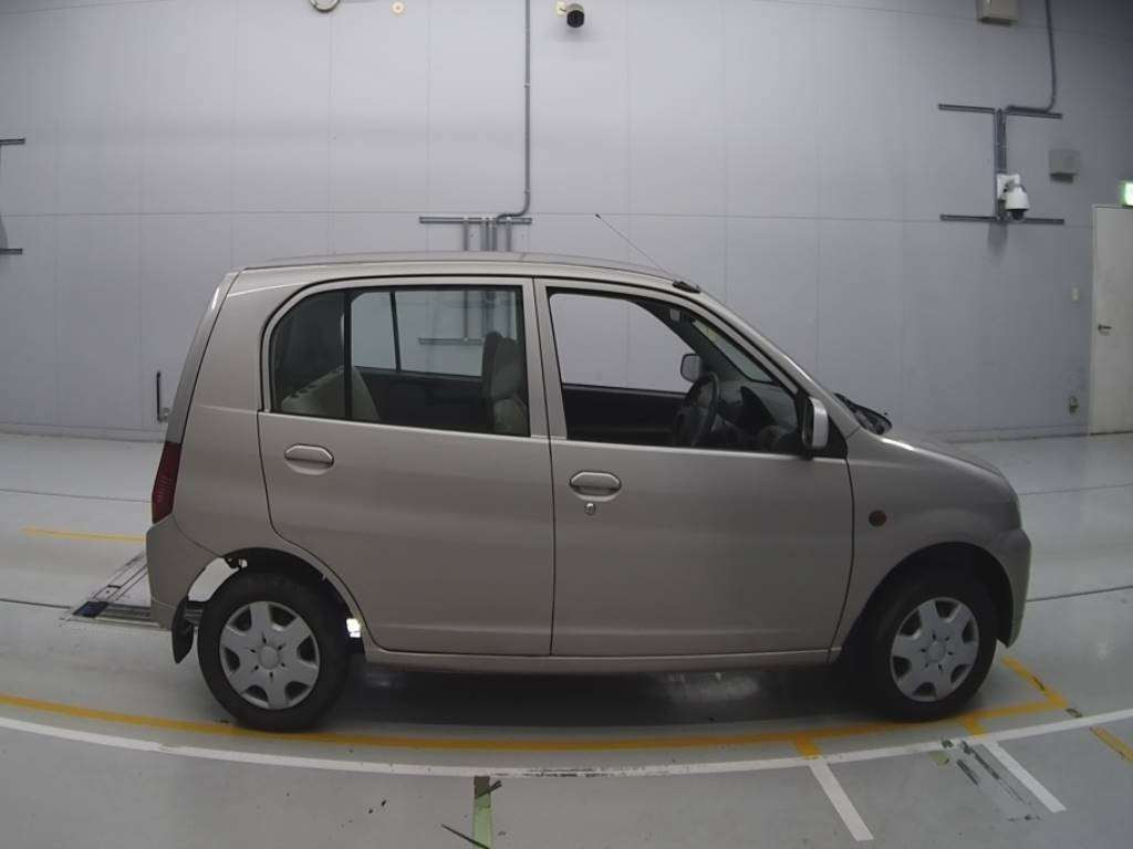 2005 Mitsubishi Minica H42A[2]