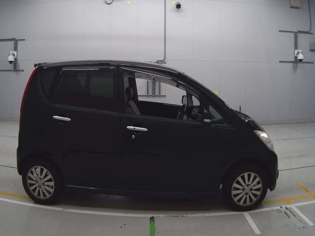 2010 Daihatsu Move L175S[2]