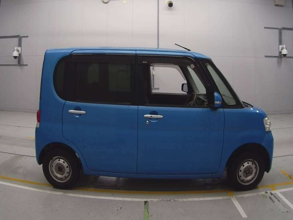 2011 Daihatsu Tanto L375S[2]