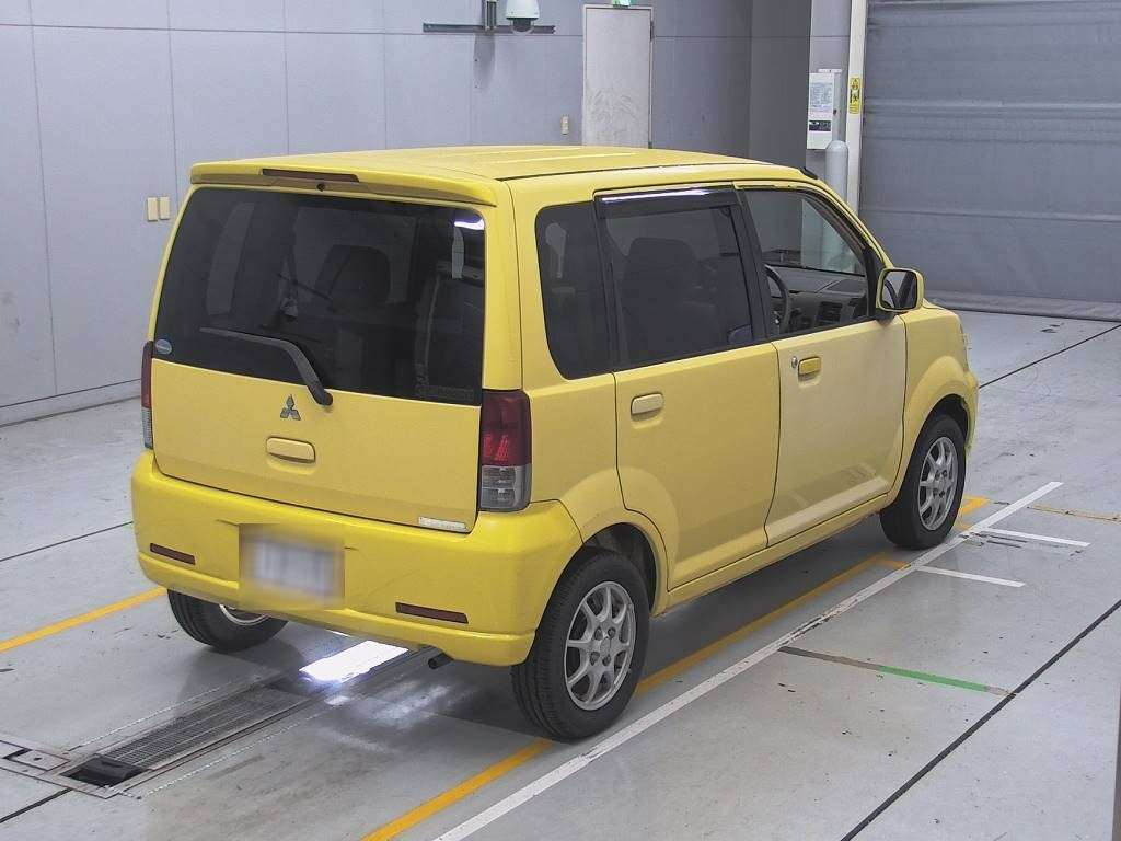 2001 Mitsubishi eK Wagon H81W[1]