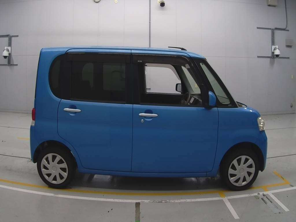 2012 Daihatsu Tanto L375S[2]