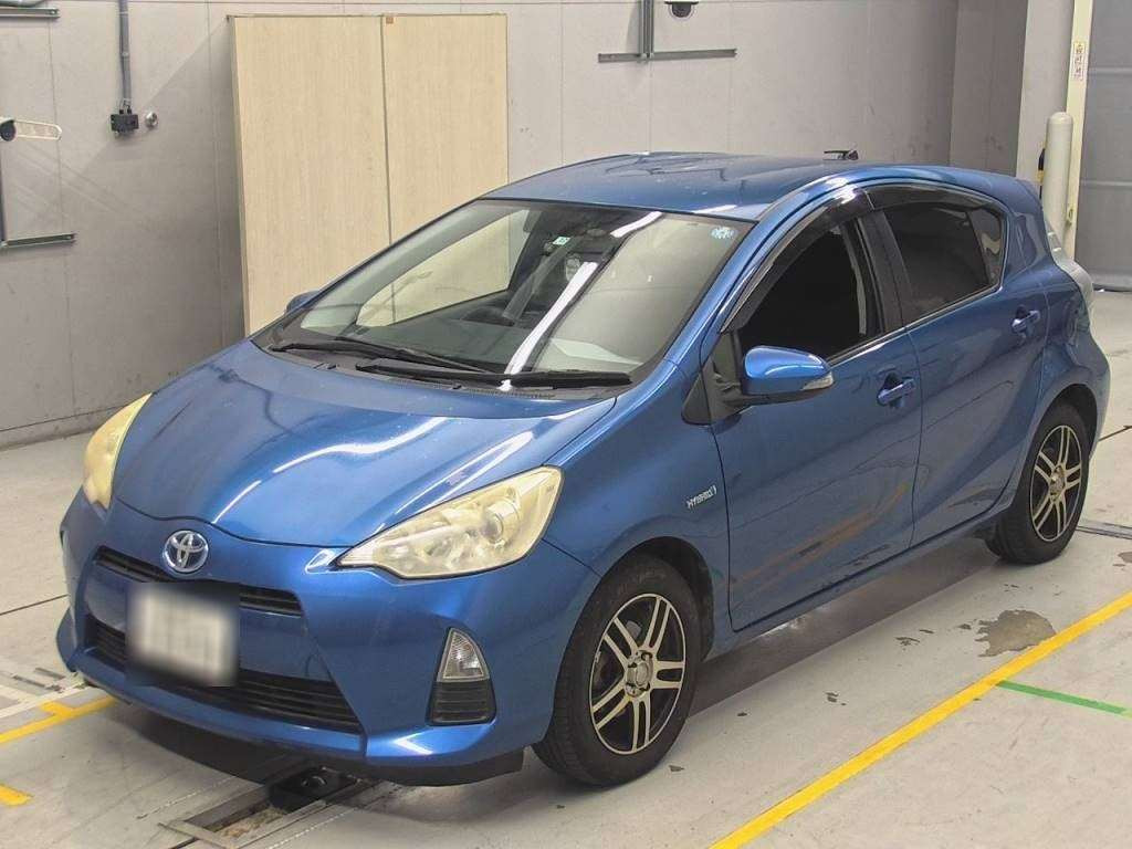 2013 Toyota Aqua NHP10[0]