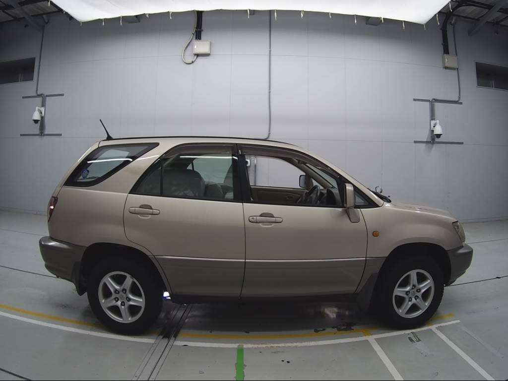 1998 Toyota Harrier MCU15W[2]