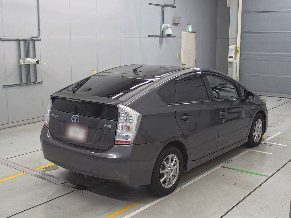 2011 Toyota Prius ZVW30[1]