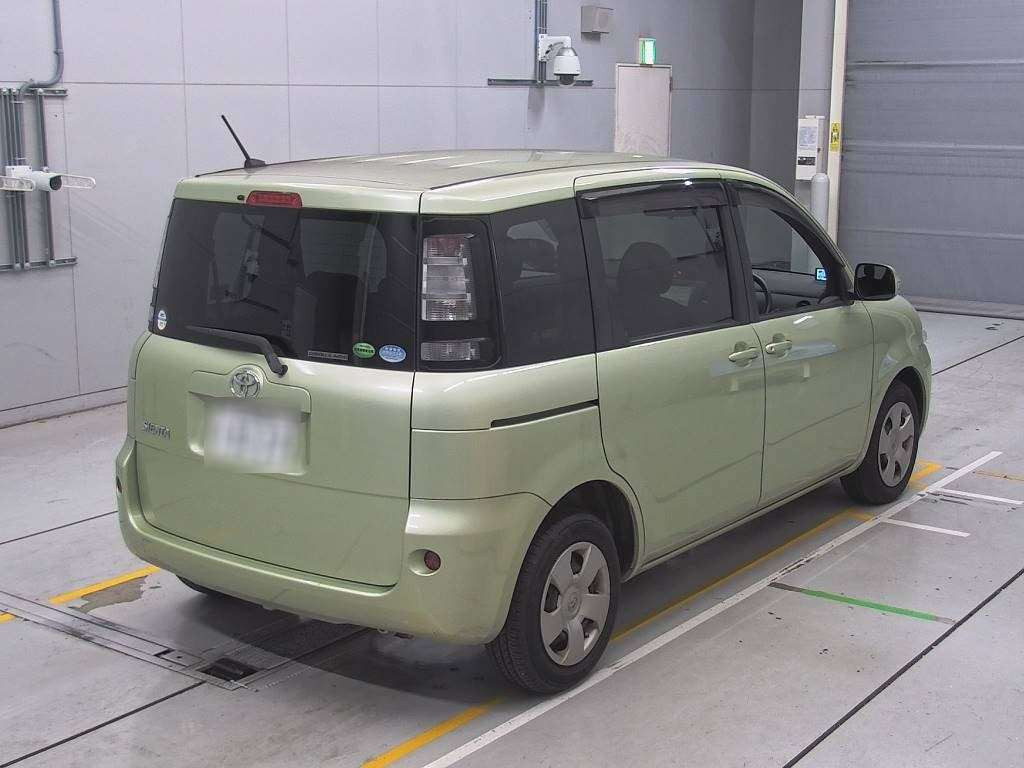 2014 Toyota Sienta NCP81G[1]