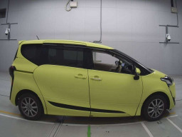 2015 Toyota Sienta