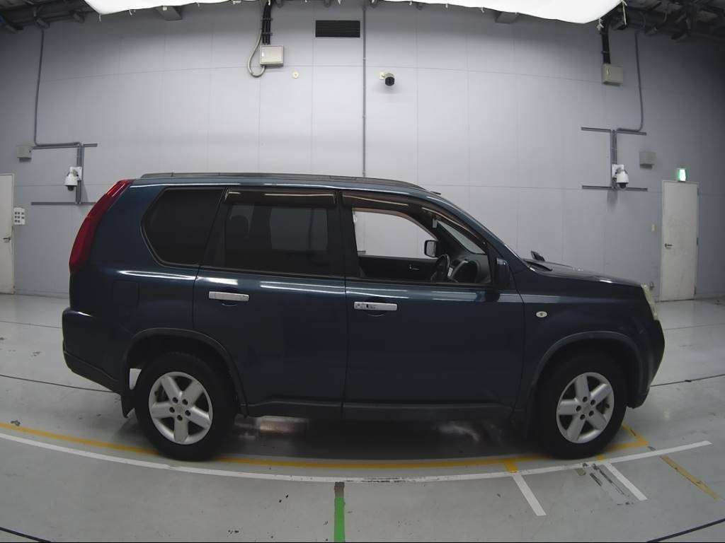 2011 Nissan X-Trail NT31[2]