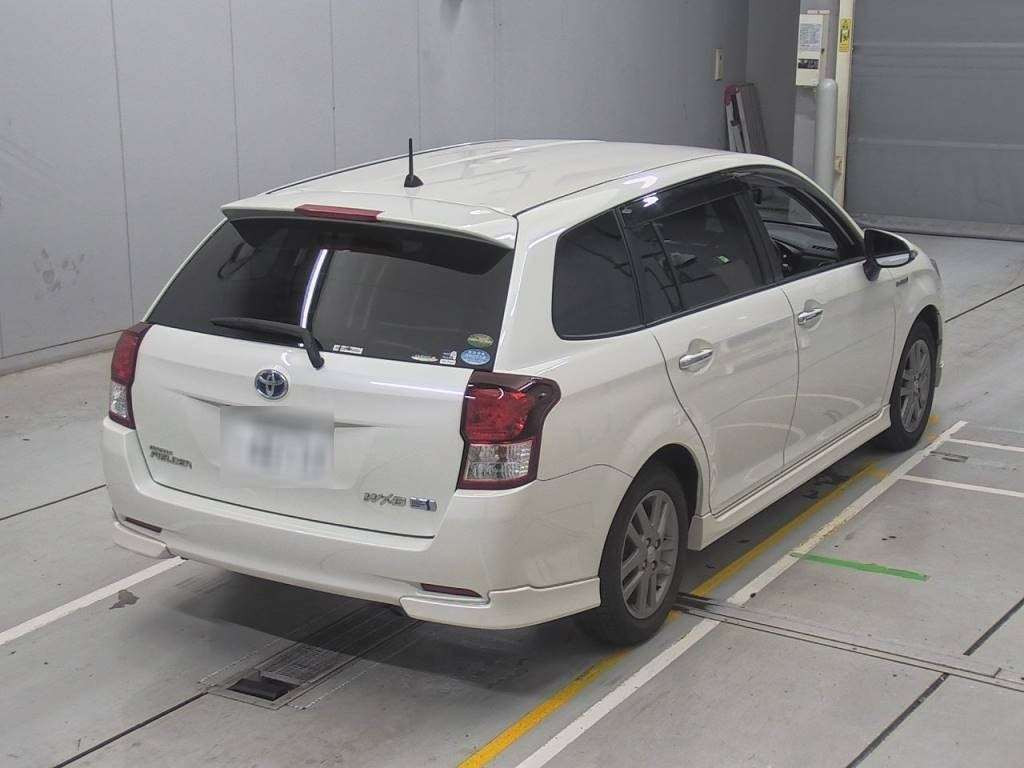 2014 Toyota Corolla Fielder NKE165G[1]