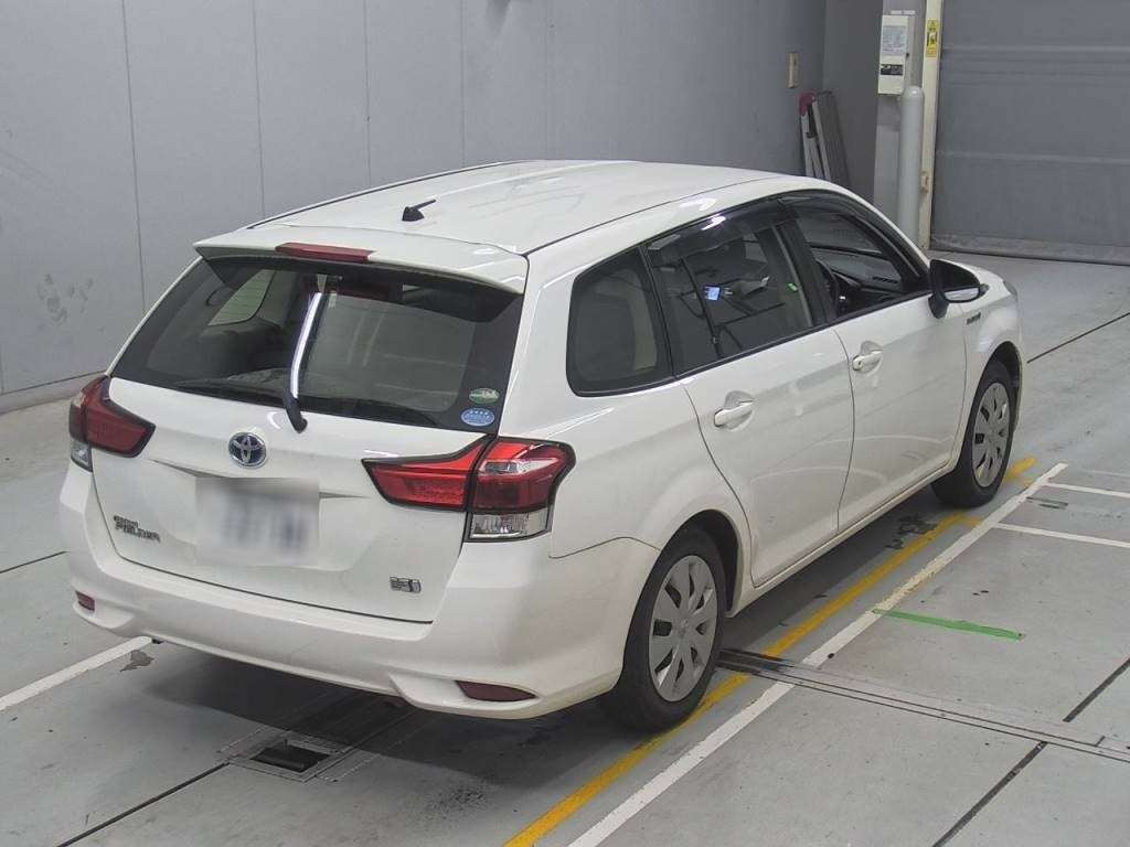 2016 Toyota Corolla Fielder NKE165G[1]