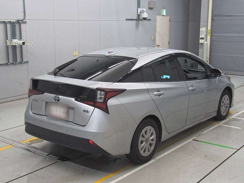 2021 Toyota Prius ZVW51[1]