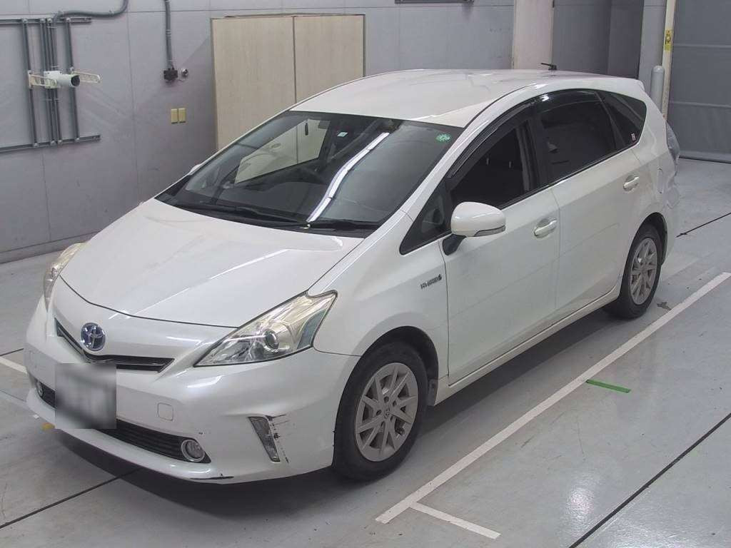 2012 Toyota Prius alpha ZVW41W[0]